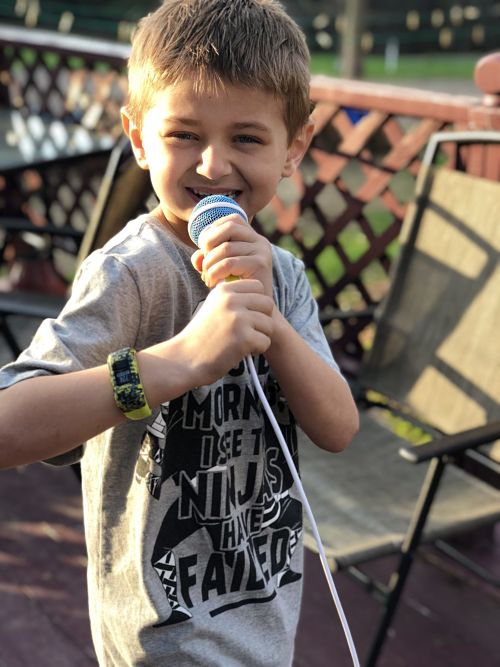 Singing Machine Kid's Mood Karaoke Machine